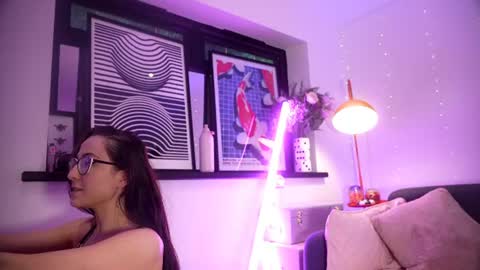 Snapshot of littlee33 chatting on June 28, 2026, 8:15 pm Emily Hill online show from June 28, 2026, 8:15 pm