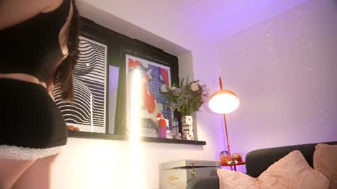 Snapshot of littlee33 chatting on July 3, 2026, 8:26 pm Emily Hill online show from July 3, 2026, 8:26 pm