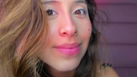 Snapshot of littlee_emma_ chatting on January 4, 2025, 9:32 am littlee_emma_ online show from January 4, 2025, 9:32 am