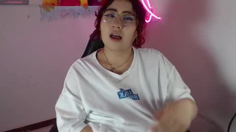 Angel  online show from December 15, 2025, 8:57 pm