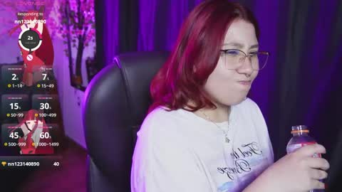 Snapshot of littlee_red chatting on June 4, 2026, 8:37 pm Angel online show from June 4, 2026, 8:37 pm