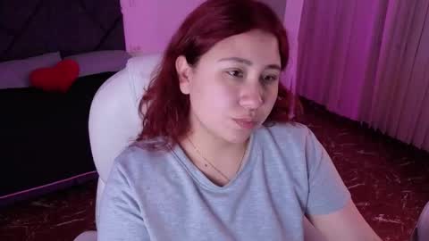 Snapshot of littlee_red chatting on June 8, 2026, 8:09 pm Angel online show from June 8, 2026, 8:09 pm