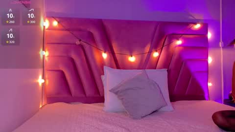 Tania  online show from October 22, 2025, 2:45 am