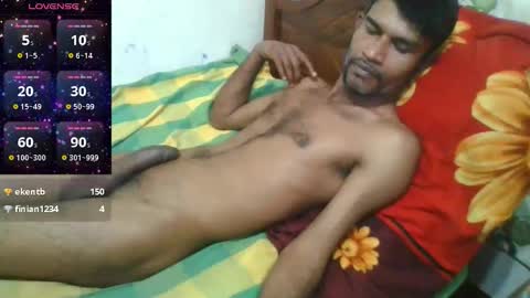 Snapshot of littlefuckomg chatting on November 7, 2025, 12:05 pm shan online show from November 7, 2025, 12:05 pm