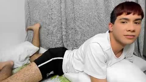Snapshot of littlejames_ chatting on June 11, 2026, 1:38 am James online show from June 11, 2026, 1:38 am