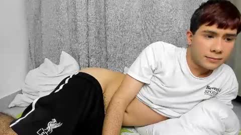 Snapshot of littlejames_ chatting on June 11, 2026, 2:53 am James online show from June 11, 2026, 2:53 am