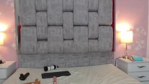 Snapshot of littlekloe_ chatting on January 21, 2025, 11:34 pm Litllekloe online show from January 21, 2025, 11:34 pm