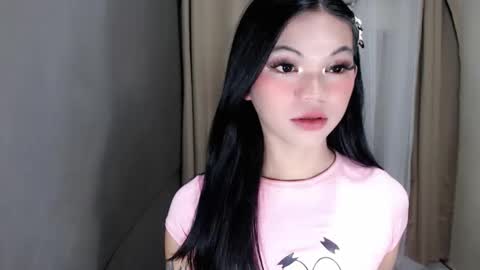 littlelace_ online show from May 22, 2026, 12:07 am