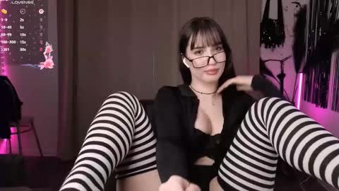 Violetta online show from March 19, 2026, 2:54 pm