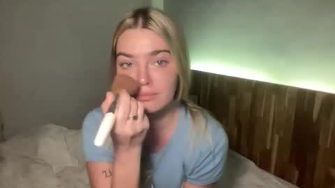 Snapshot of littlemaryjane19 chatting on April 19, 2026, 12:04 pm Marciabrady online show from April 19, 2026, 12:04 pm