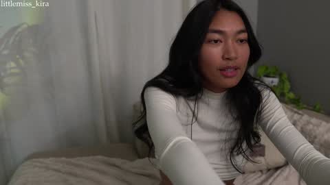 Kira online show from December 8, 2024, 4:25 am