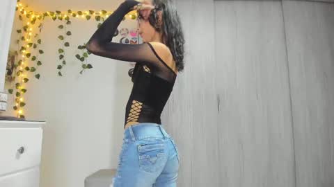 Luna online show from February 20, 2025, 12:30 am