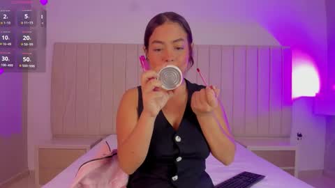 im olivia IG littleolivia01 online show from January 16, 2026, 1:26 pm