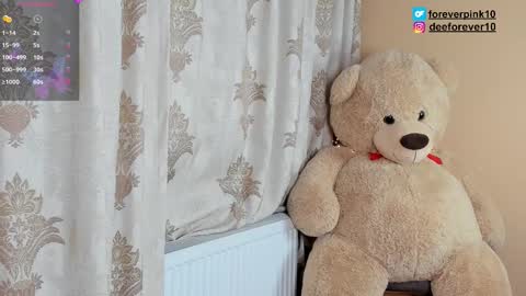 Snapshot of littlepinky77 chatting on October 14, 2025, 11:00 am Pinky online show from October 14, 2025, 11:00 am