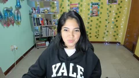 Snapshot of littleprety6969 chatting on January 18, 2025, 8:10 am Mia Wednesday to Sunday 730 am to 1030 am Colombian Hour D online show from January 18, 2025, 8:10 am