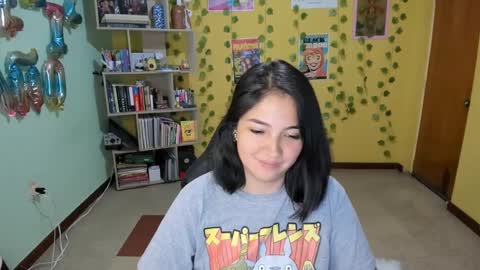 Snapshot of littleprety6969 chatting on February 3, 2025, 4:14 am Mia Wednesday to Sunday 730 am to 1030 am Colombian Hour D online show from February 3, 2025, 4:14 am