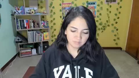 Snapshot of littleprety6969 chatting on February 10, 2025, 1:03 am Mia Wednesday to Sunday 730 am to 1030 am Colombian Hour D online show from February 10, 2025, 1:03 am