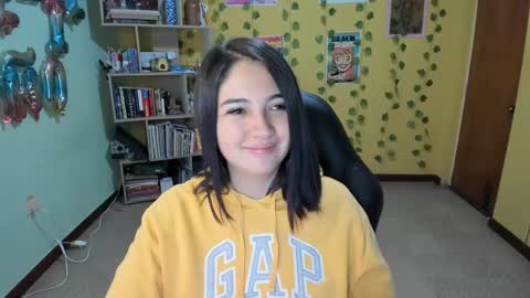 Snapshot of littleprety6969 chatting on February 22, 2025, 5:12 am Mia Wednesday to Sunday 730 am to 1030 am Colombian Hour D online show from February 22, 2025, 5:12 am