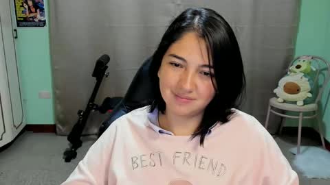 Snapshot of littleprety6969 chatting on October 29, 2025, 4:59 am Mia Wednesday to Sunday 730 am to 1030 am Colombian Hour D online show from October 29, 2025, 4:59 am