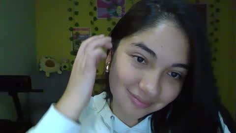 Snapshot of littleprety6969 chatting on December 1, 2025, 12:26 am Mia Wednesday to Sunday 730 am to 1030 am Colombian Hour D online show from December 1, 2025, 12:26 am
