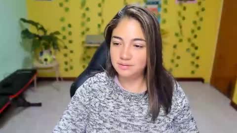 Snapshot of littleprety6969 chatting on March 22, 2026, 4:49 am Mia Wednesday to Sunday 730 am to 1030 am Colombian Hour D online show from March 22, 2026, 4:49 am