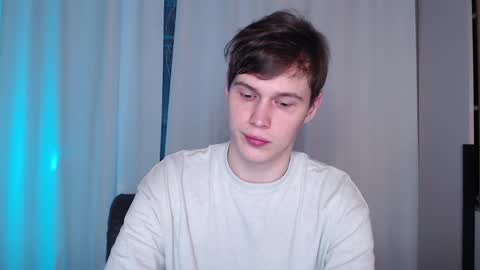 Snapshot of littlesadcabbage chatting on December 20, 2024, 1:14 am Sonnenschein online show from December 20, 2024, 1:14 am