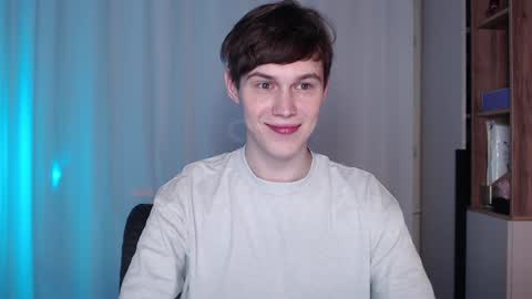 Snapshot of littlesadcabbage chatting on December 21, 2024, 1:53 pm Sonnenschein online show from December 21, 2024, 1:53 pm