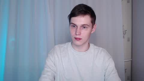 Snapshot of littlesadcabbage chatting on December 23, 2024, 12:03 am Sonnenschein online show from December 23, 2024, 12:03 am