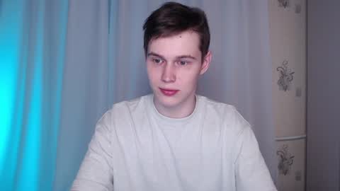 Snapshot of littlesadcabbage chatting on December 28, 2024, 7:54 pm Sonnenschein online show from December 28, 2024, 7:54 pm