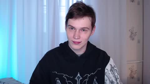 Snapshot of littlesadcabbage chatting on January 7, 2025, 8:56 am Sonnenschein online show from January 7, 2025, 8:56 am