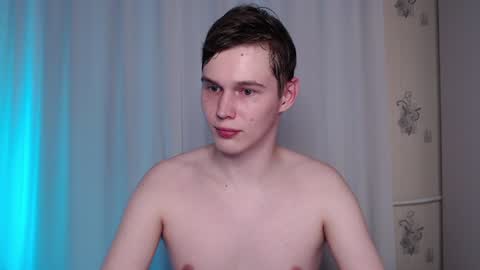 Snapshot of littlesadcabbage chatting on January 12, 2025, 12:49 am Sonnenschein online show from January 12, 2025, 12:49 am