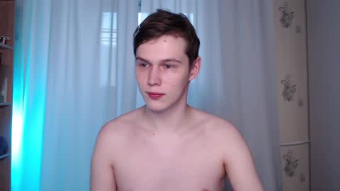 Snapshot of littlesadcabbage chatting on January 20, 2025, 1:21 pm Sonnenschein online show from January 20, 2025, 1:21 pm