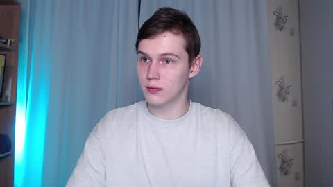 Snapshot of littlesadcabbage chatting on January 20, 2025, 4:23 pm Sonnenschein online show from January 20, 2025, 4:23 pm