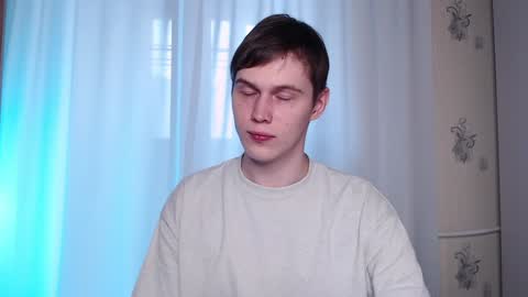 Snapshot of littlesadcabbage chatting on January 21, 2025, 9:57 am Sonnenschein online show from January 21, 2025, 9:57 am