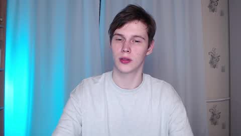 Snapshot of littlesadcabbage chatting on February 1, 2025, 1:23 am Sonnenschein online show from February 1, 2025, 1:23 am