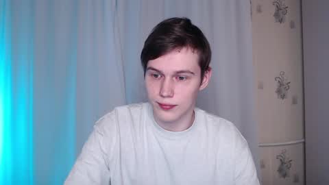 Snapshot of littlesadcabbage chatting on February 8, 2025, 3:42 pm Sonnenschein online show from February 8, 2025, 3:42 pm