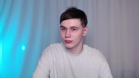 Snapshot of littlesadcabbage chatting on March 7, 2025, 7:16 pm Sonnenschein online show from March 7, 2025, 7:16 pm