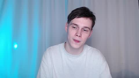 Snapshot of littlesadcabbage chatting on March 8, 2025, 1:28 am Sonnenschein online show from March 8, 2025, 1:28 am