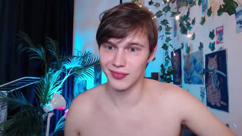 Snapshot of littlesadcabbage chatting on September 26, 2025, 12:25 am Sonnenschein online show from September 26, 2025, 12:25 am