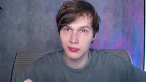 Snapshot of littlesadcabbage chatting on October 3, 2025, 2:25 pm Sonnenschein online show from October 3, 2025, 2:25 pm