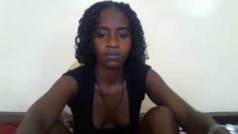 Snapshot of littlesandie chatting on January 6, 2025, 12:35 pm littlesandie online show from January 6, 2025, 12:35 pm