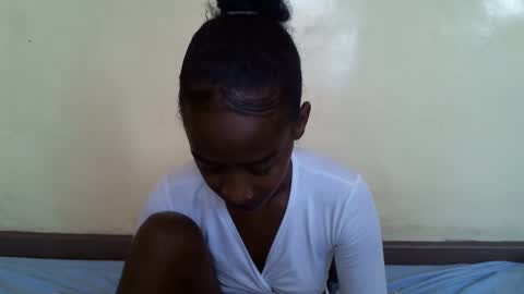 Snapshot of littlesandie chatting on February 18, 2025, 5:53 am littlesandie online show from February 18, 2025, 5:53 am