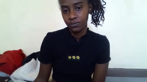 Snapshot of littlesandie chatting on September 29, 2025, 5:45 am littlesandie online show from September 29, 2025, 5:45 am