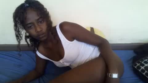 Snapshot of littlesandie chatting on November 7, 2025, 6:24 am littlesandie online show from November 7, 2025, 6:24 am