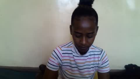 Snapshot of littlesandie chatting on November 17, 2025, 5:24 am littlesandie online show from November 17, 2025, 5:24 am