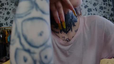 Niki  free tg channel with some photos gifs and info about streams  online show from October 10, 2025, 6:34 am