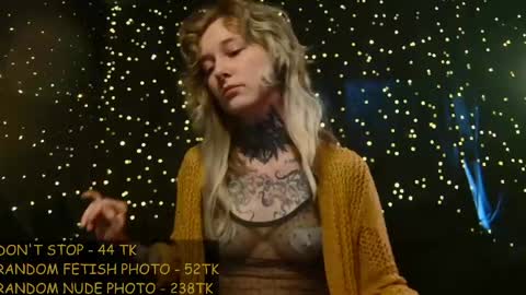 Snapshot of littlespacemouse chatting on May 19, 2026, 9:26 am Niki free tg channel with some photos gifs and info about streams online show from May 19, 2026, 9:26 am