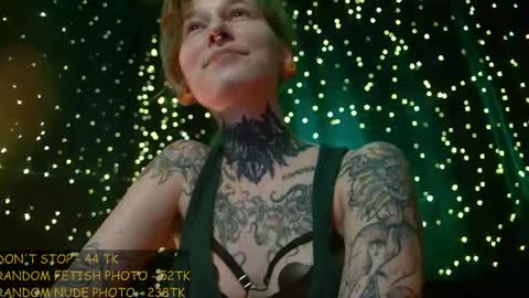 Snapshot of littlespacemouse chatting on June 3, 2026, 11:10 pm Niki free tg channel with some photos gifs and info about streams online show from June 3, 2026, 11:10 pm