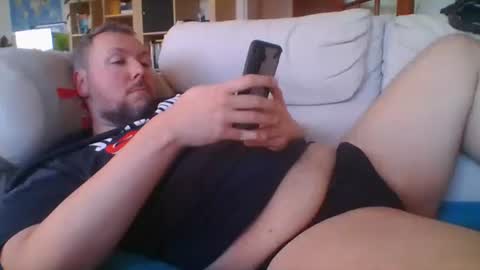 Snapshot of littlesubbear chatting on March 28, 2026, 4:06 pm littlesubbear online show from March 28, 2026, 4:06 pm