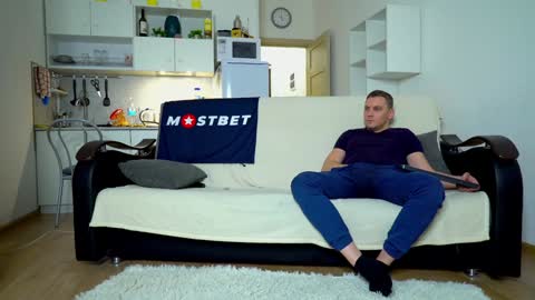 Snapshot of littlesweettifany chatting on January 14, 2025, 4:08 pm Little Tifany online show from January 14, 2025, 4:08 pm